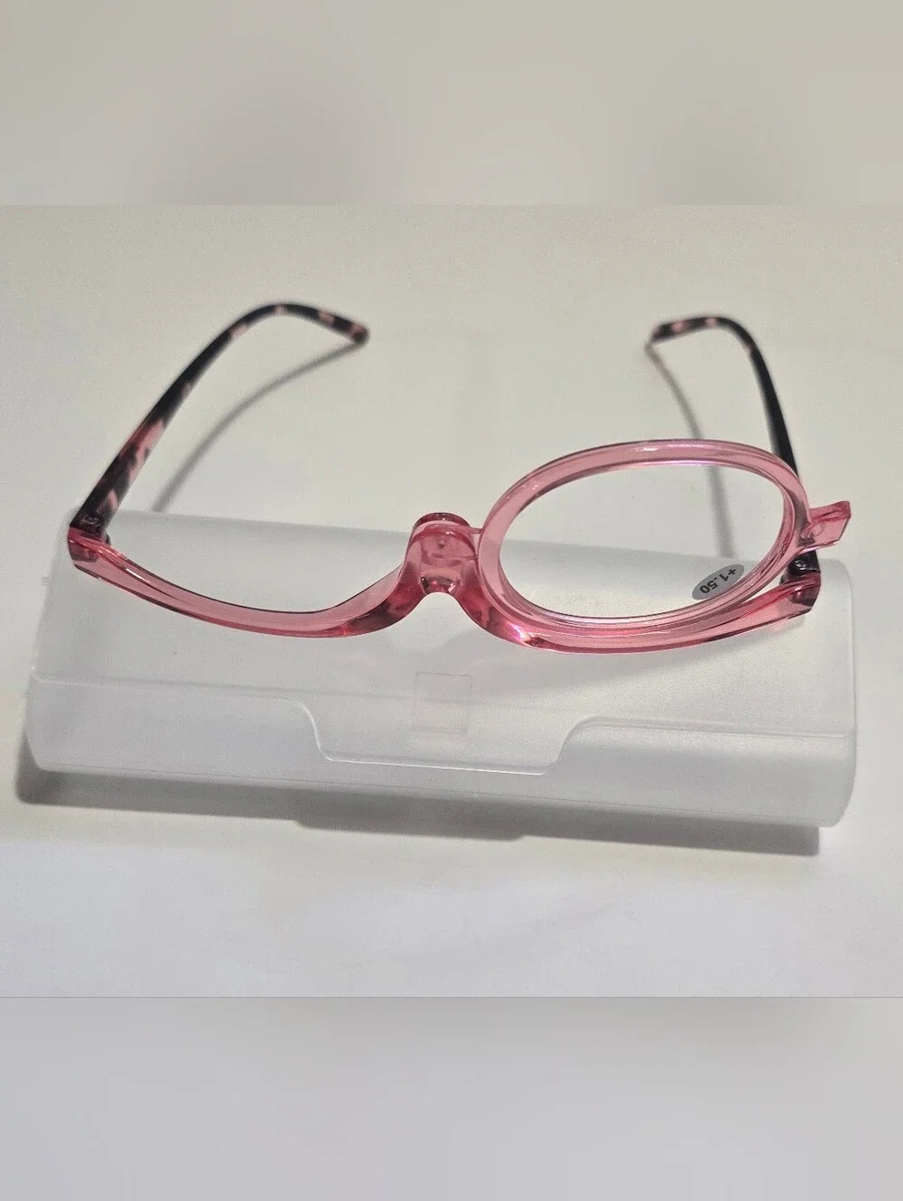 Pink Makeup Reading Glasses +1.50 – New